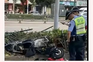 孔德昕：浓眉最后时刻竖起铜墙铁壁 湖人赢下德比决心不同往日